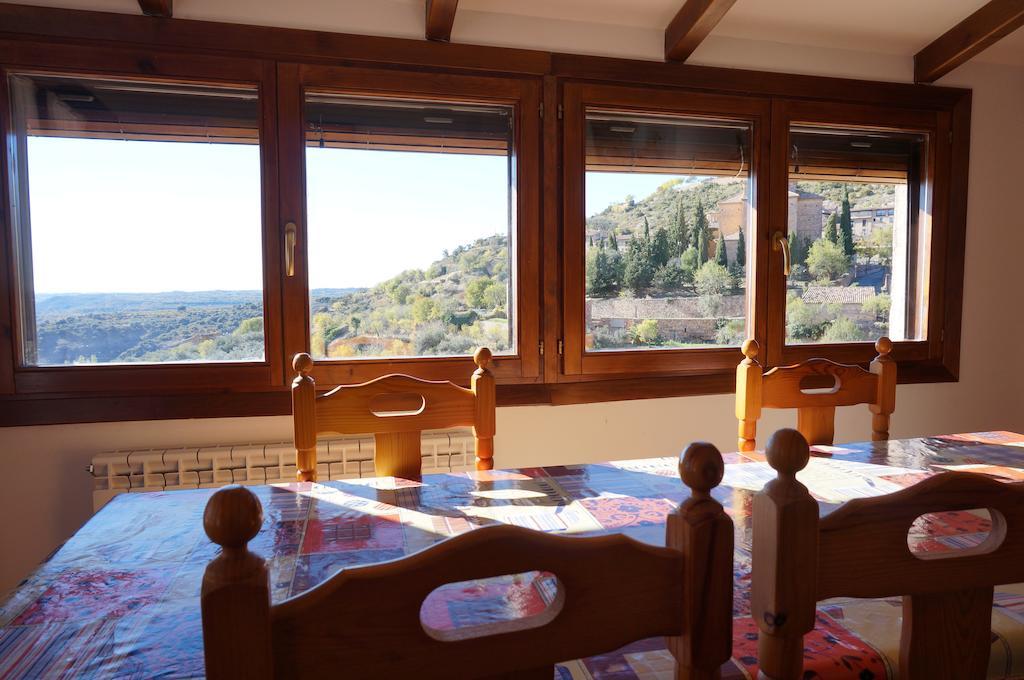 Casa Rural Os Arregueses Alquezar Bagian luar foto