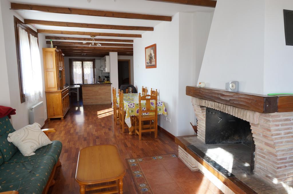 Casa Rural Os Arregueses Alquezar Bagian luar foto